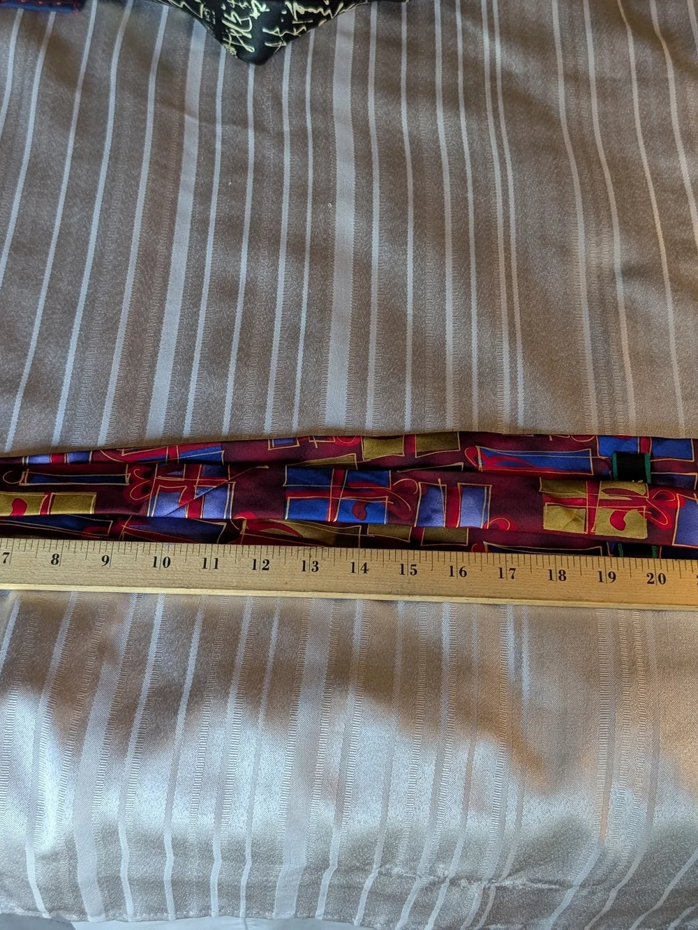Lot Of 3 Mens Ties Jerry Garcia, Neiman Marcus And Gold City